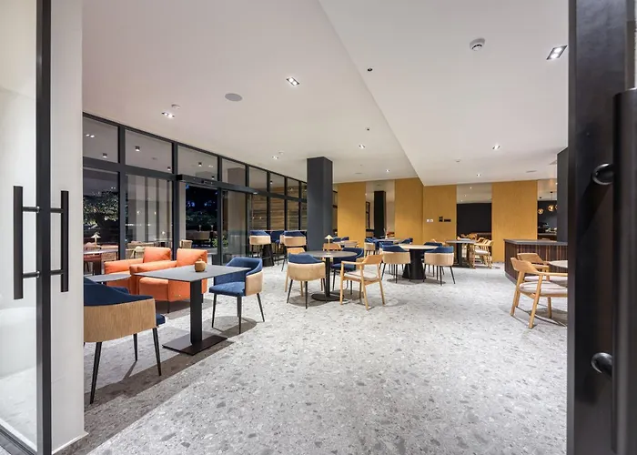 Hotel Level 5 - Adults Only