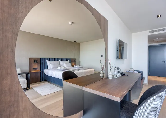 Hotel Level 5 - Adults Only