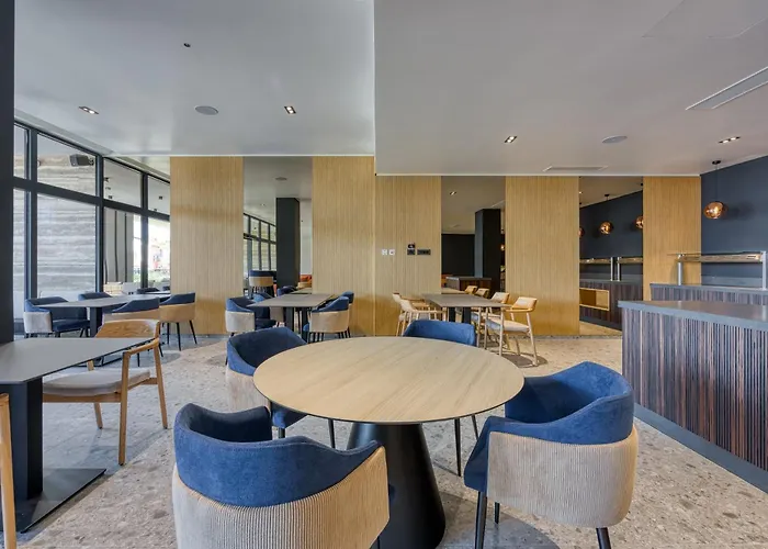 Level 5 - Adults Only 4*