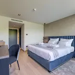 Hotel Level 5 - Adults Only