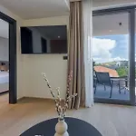 Level 5 - Adults Only 4*