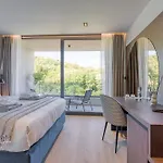 Hotel Level 5 - Adults Only 4*