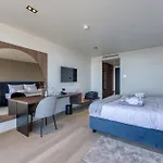 Hotel Level 5 - Adults Only