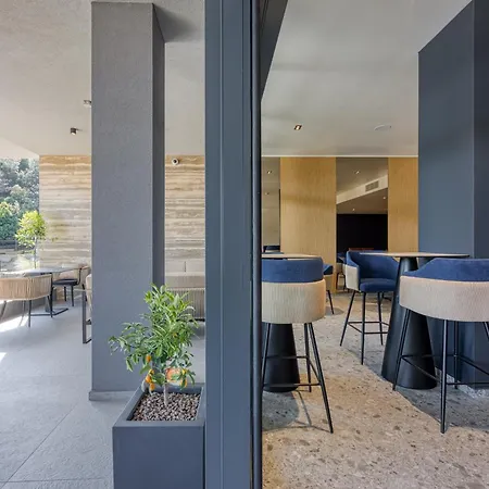 Hotell Level 5 - Adults Only 4*