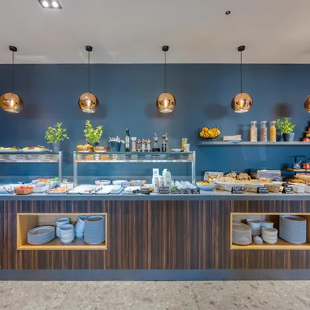 Hotell Level 5 - Adults Only 4*